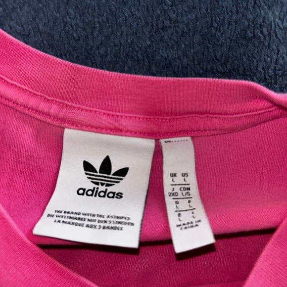 Men’s Adidas GFX WW Tee - Picture 5 of 5